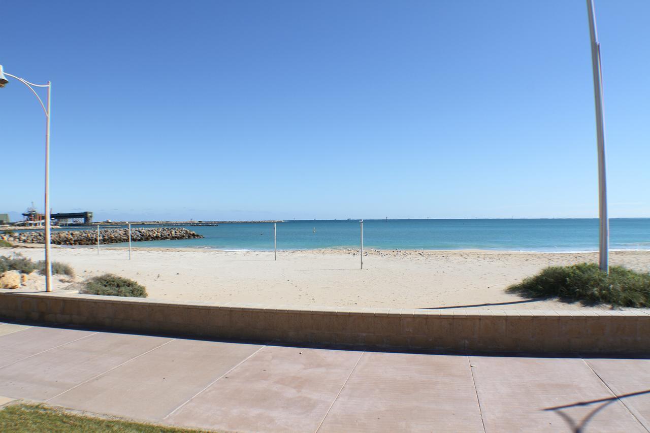 Geraldton Holiday Unit With Free Streaming Buitenkant foto